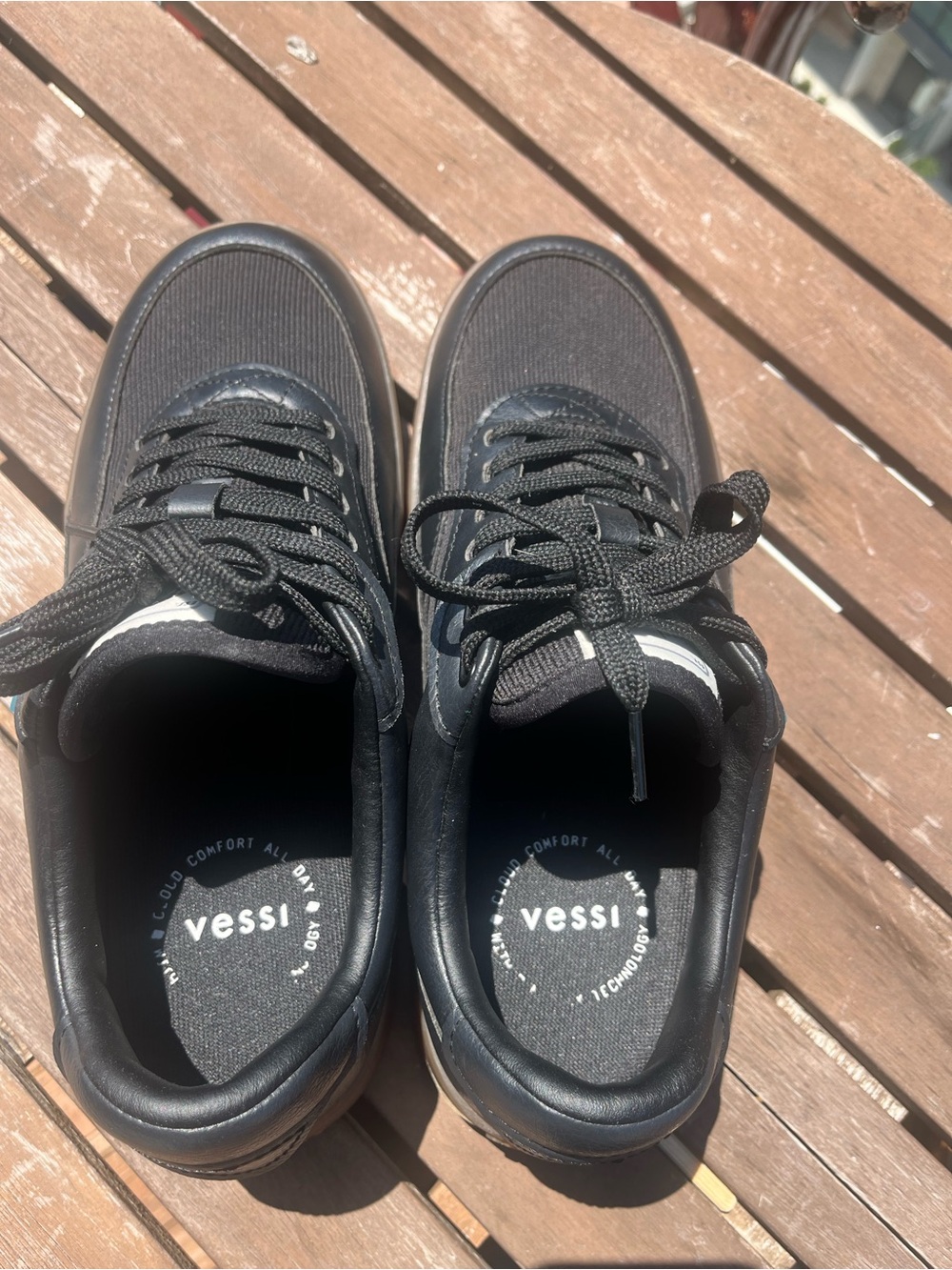 Vessi Courtside Classic Waterproof Sneakers - Men’s Size 7 - Black & Gum